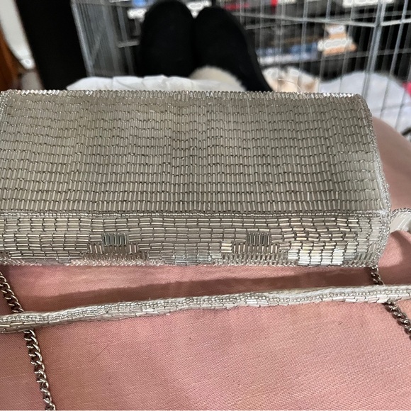 Elegant Silver Beaded Clutch - Picture 6 of 12